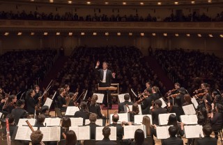 Alan Gilbert Conducts the Juilliard Orchestra