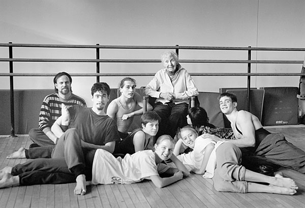 Bessie Schonberg with dance students