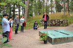 Axiom visit Sibelius' grave